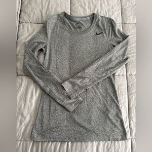 Brand New Nike Women's Heather Gray Long Sleeve Tee